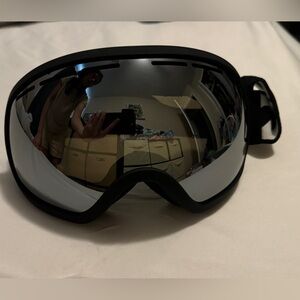 ski goggles
